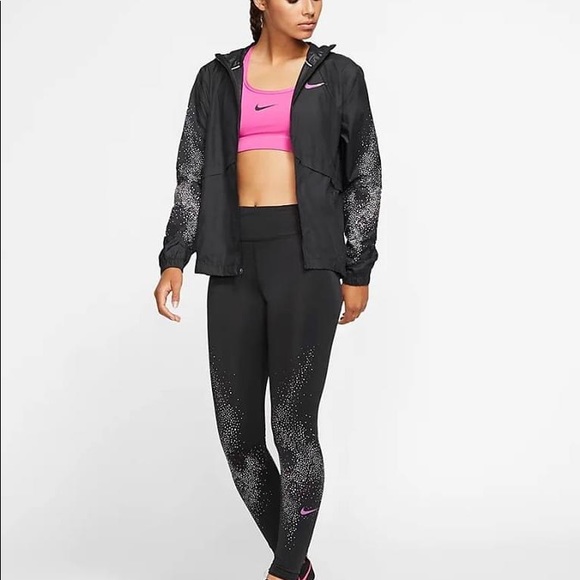 Nike Lightweight Running Jacket - Picture 2 of 8